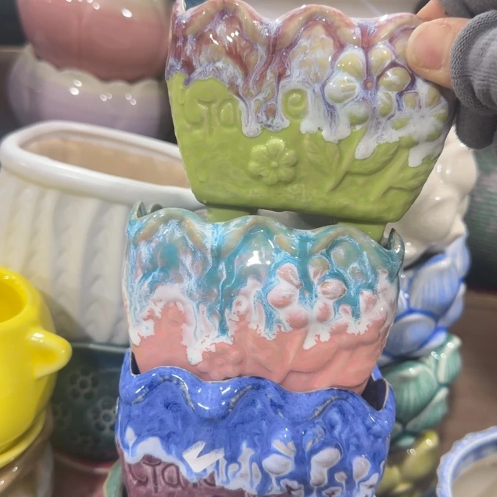 凑9块包邮，有孔，陶瓷花盆