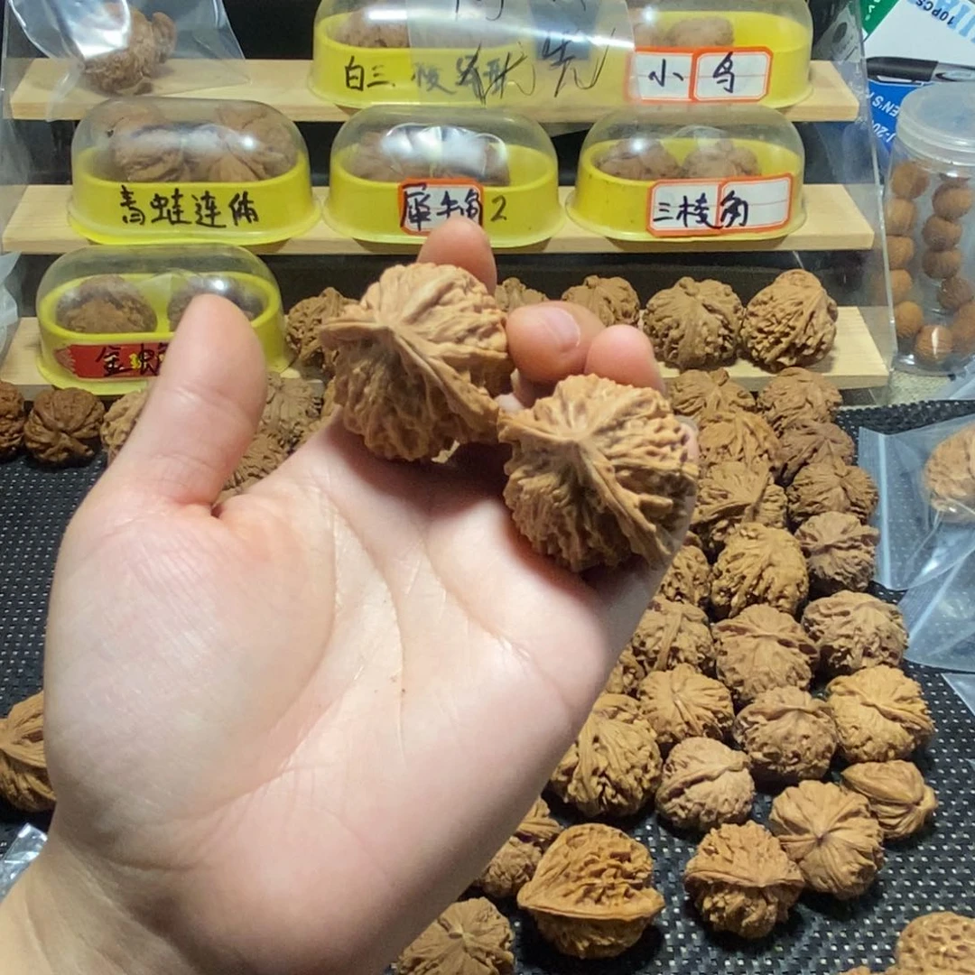 文玩核桃吊坠再**次核桃三棱