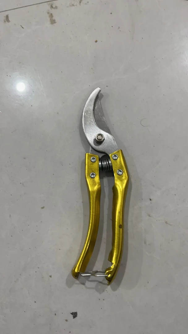 【黄色一把  】可以剪树枝电池夹