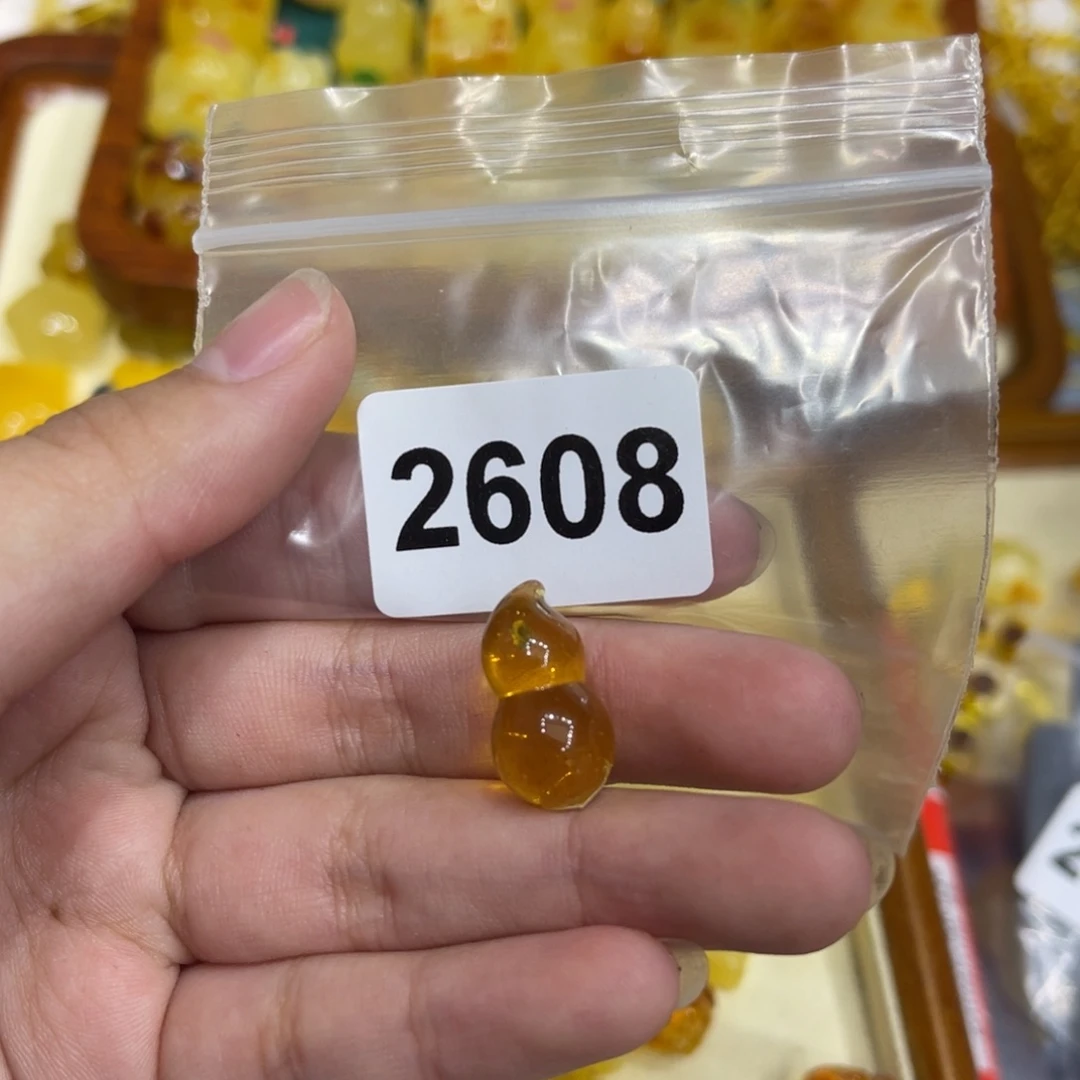 琥珀珠宝奇石未镶嵌