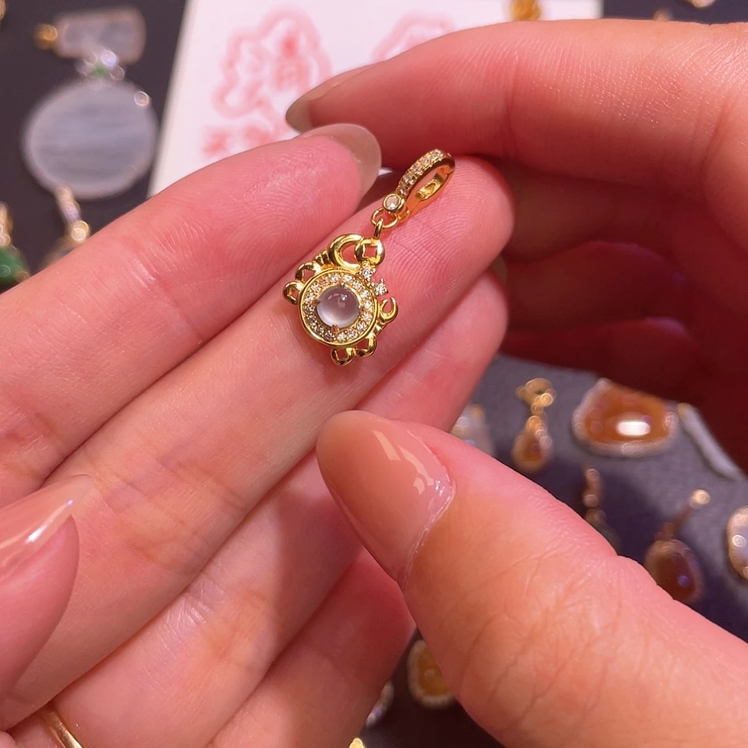 翡翠银S925镶嵌颈饰翡翠