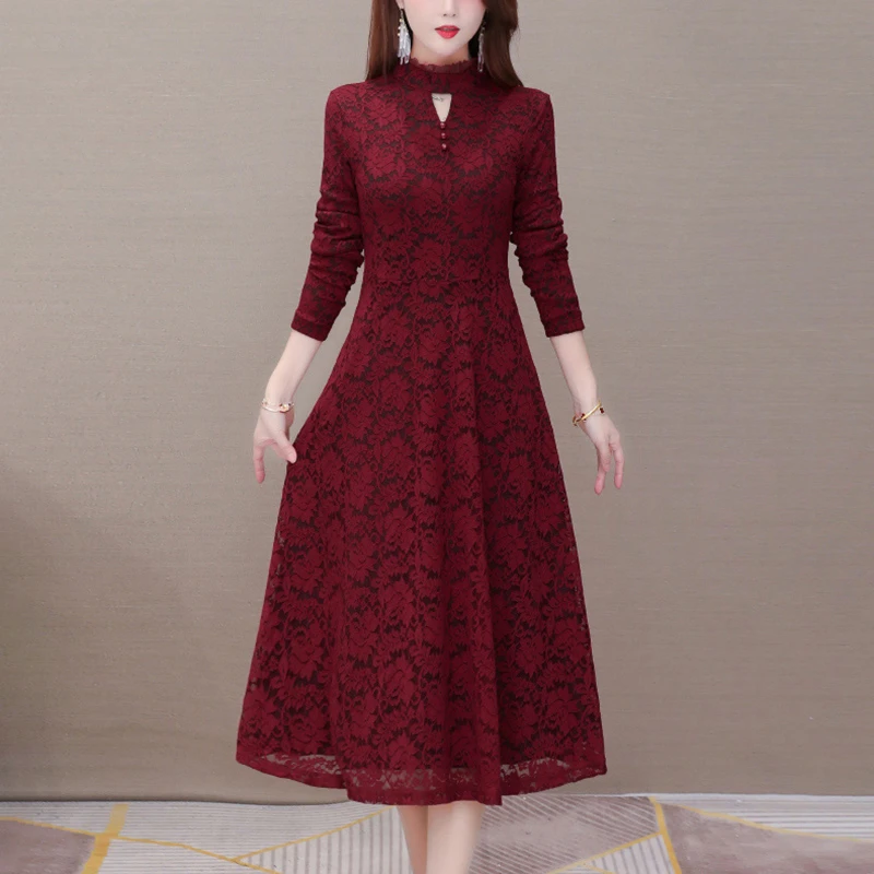 红色蕾丝连衣裙女春秋2025新款高端喜婆婆婚宴礼服妈妈高端打底裙