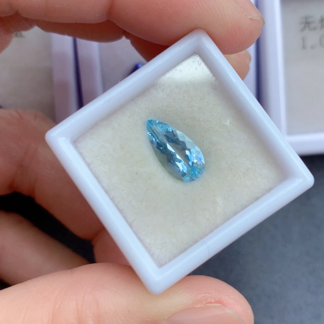 海蓝宝石笔搁未镶嵌1.39克拉裸石