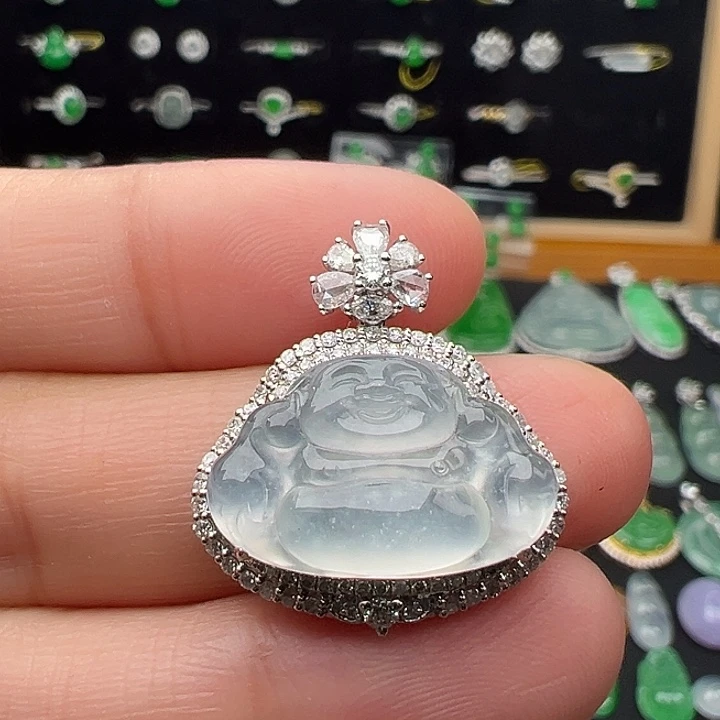 翡翠18K金镶嵌颈饰佛