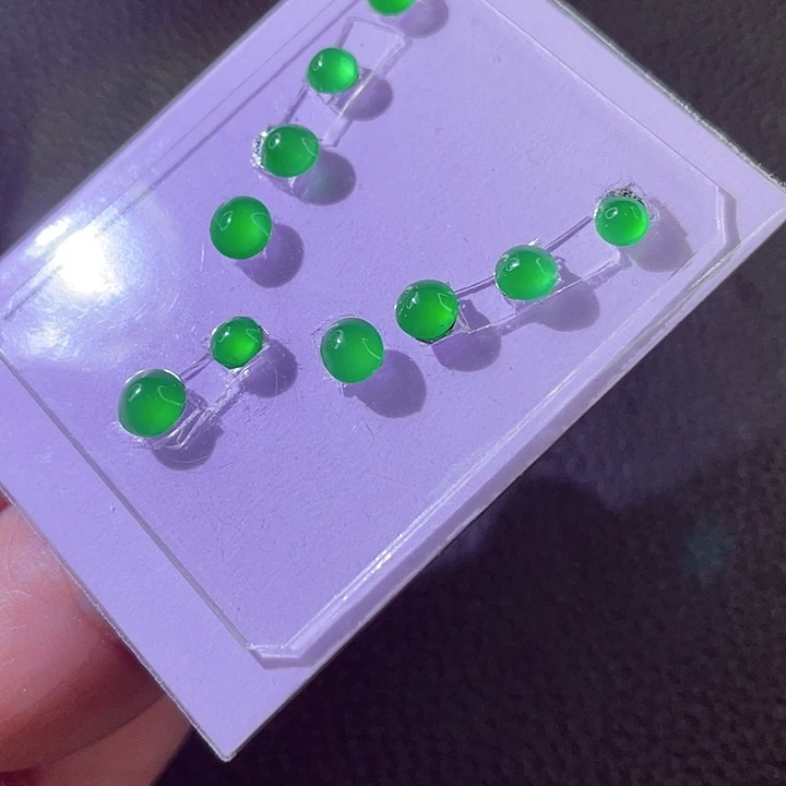 定制翡翠未镶嵌翡翠