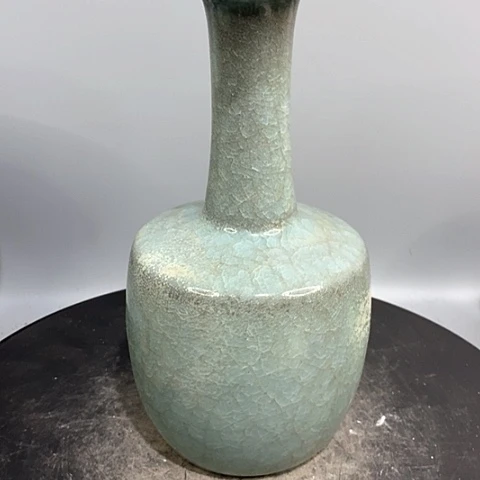 摆件汝窑盘口瓶造型美观