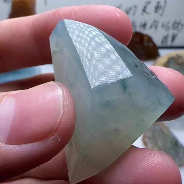 海***圩定制翡翠未镶嵌不包工