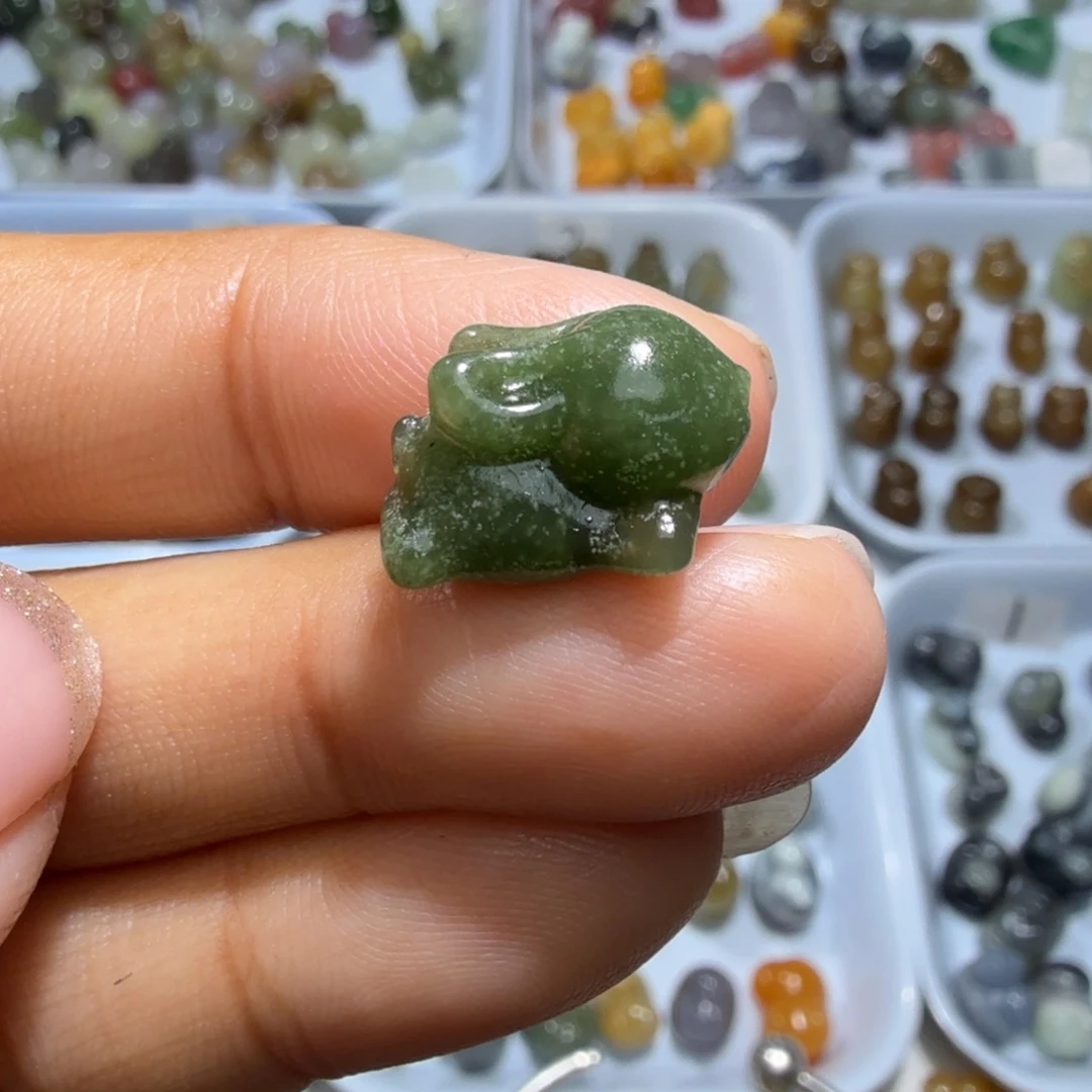 和田玉未镶嵌珠宝奇石