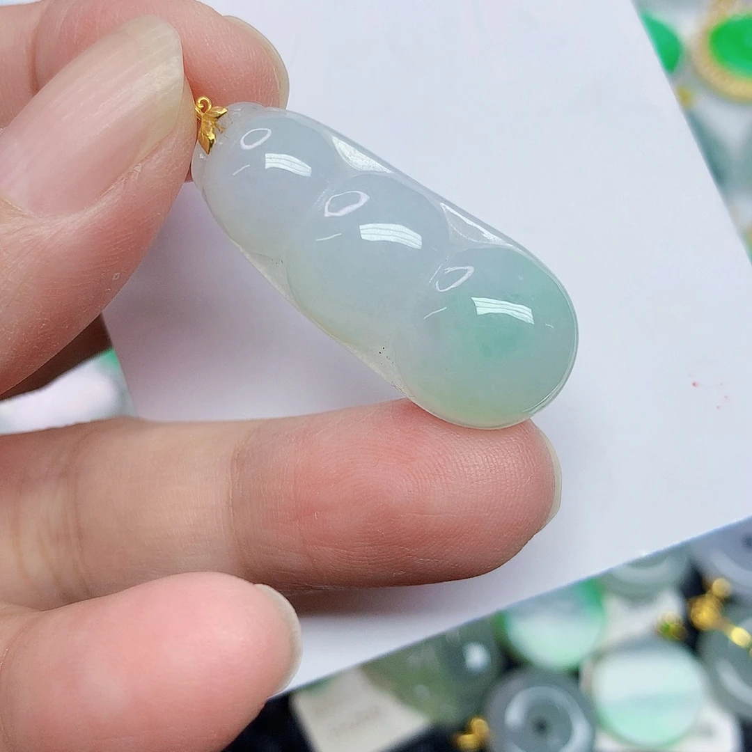 翡翠18K金镶嵌颈饰3557774