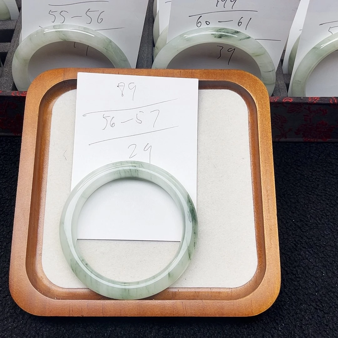 石英质玉未镶嵌手镯89