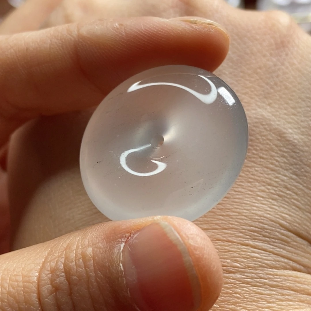 石英质玉颈饰未镶嵌