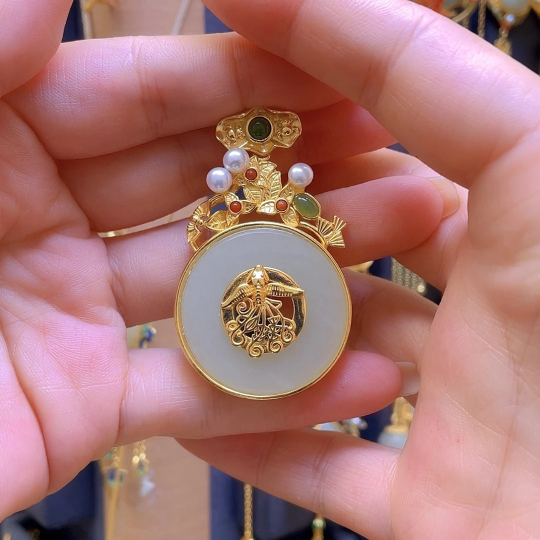 和田玉银S925镀金镶嵌颈饰