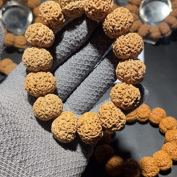 啊***福金刚菩提手串五瓣