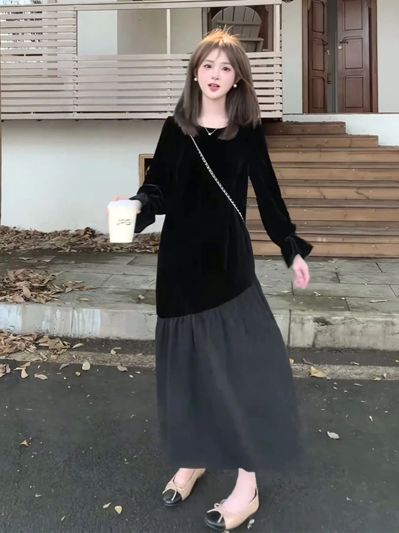 法式复古赫本风黑色拼接连衣裙女2025秋季新款高级感收腰显瘦长裙