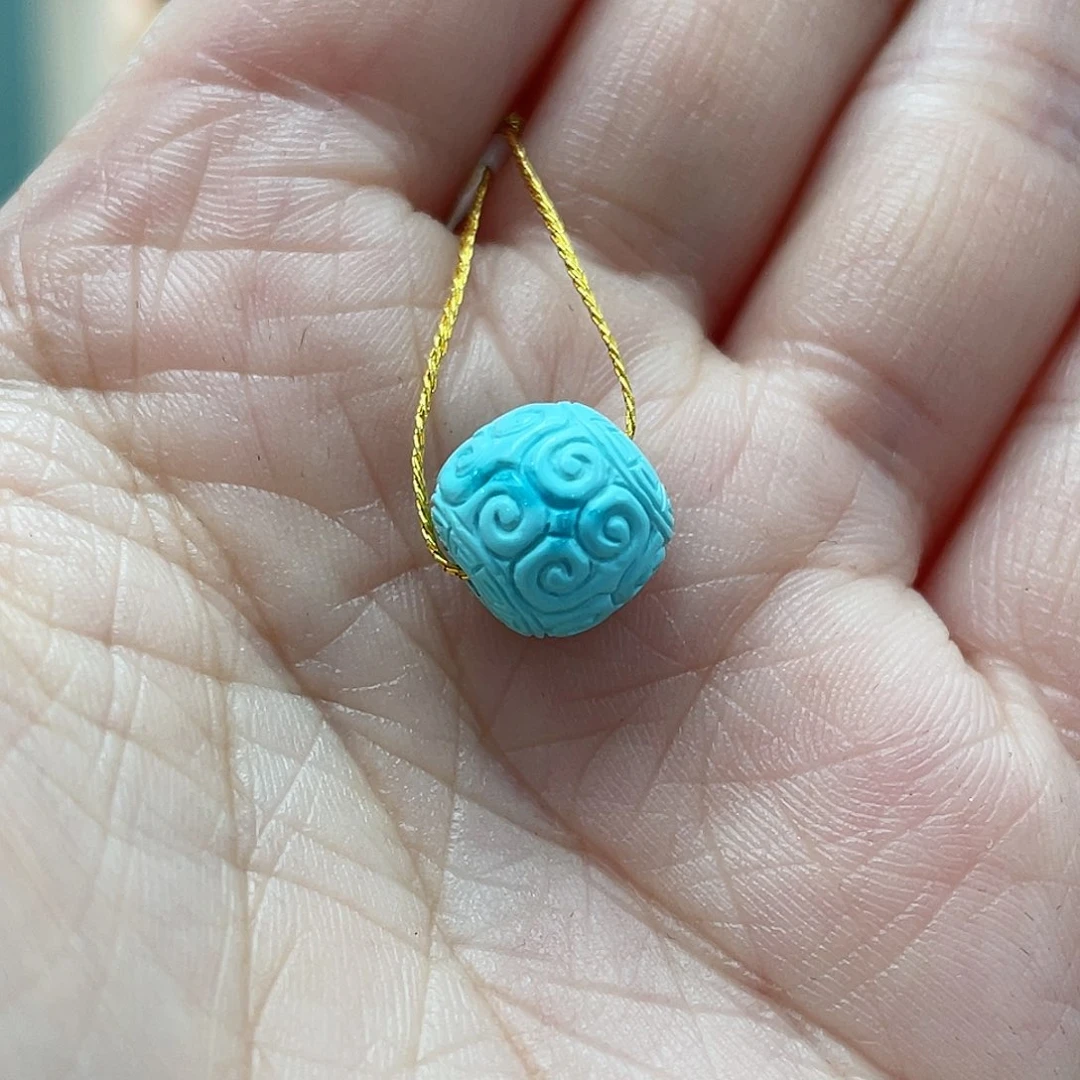 绿松石颈饰未镶嵌