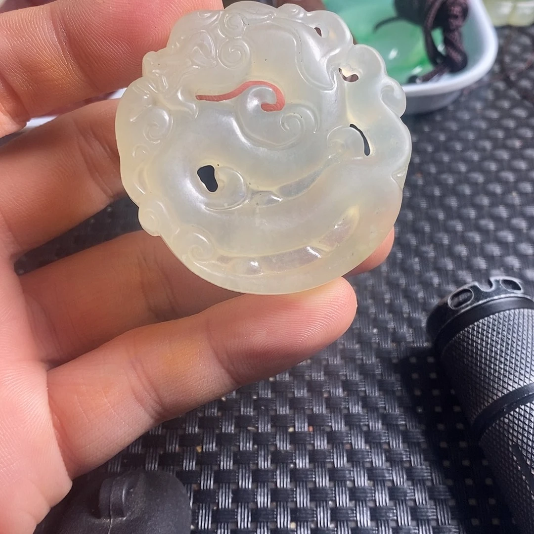 岫玉未镶嵌珠宝奇石