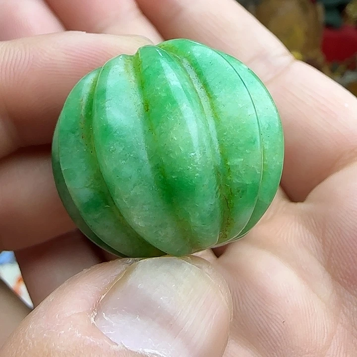 大***边白玉菩提吊坠精品
