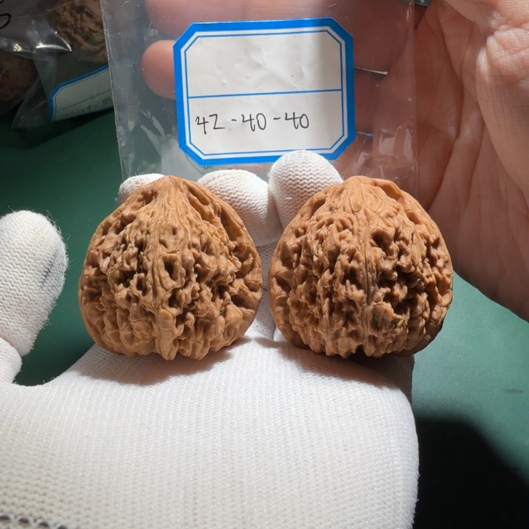 文玩核桃吊坠南疆凹底团子27