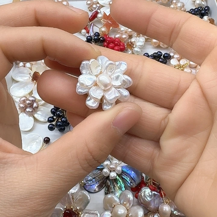 淡水珍珠胸饰银S925镶嵌