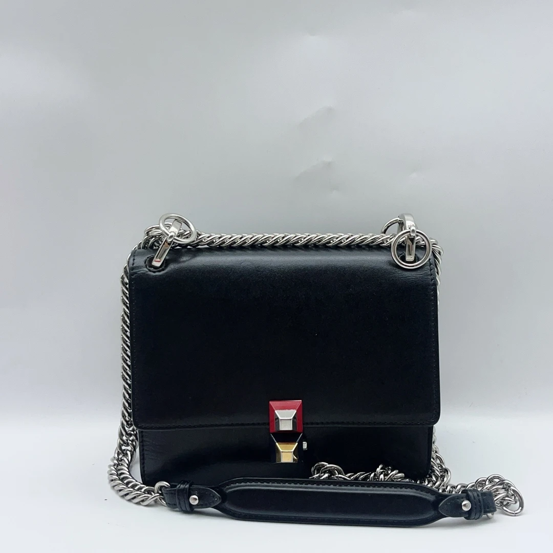 95新 FENDI/芬迪   黑色斜挎包 1404 1914