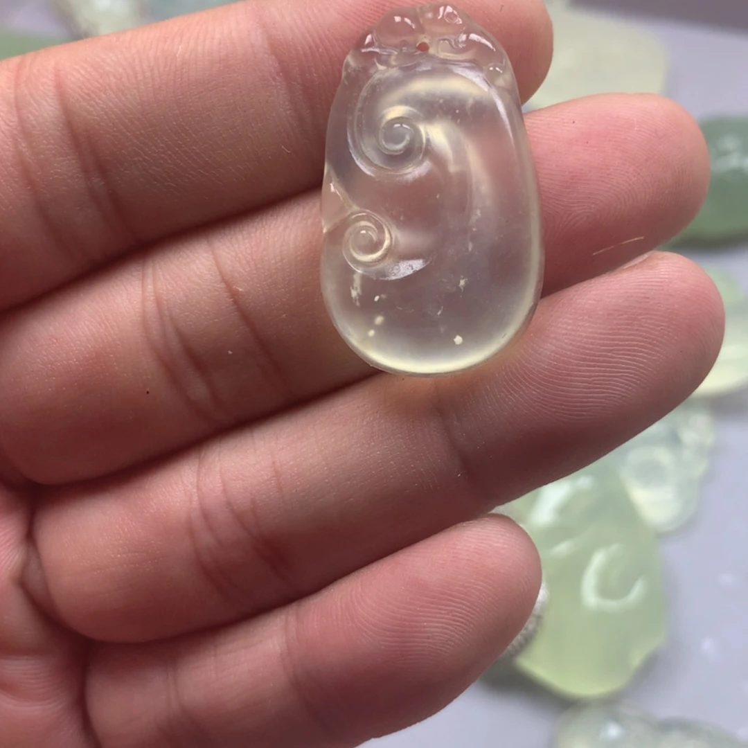 【闪购商品】未镶嵌蛇纹石玉颈饰