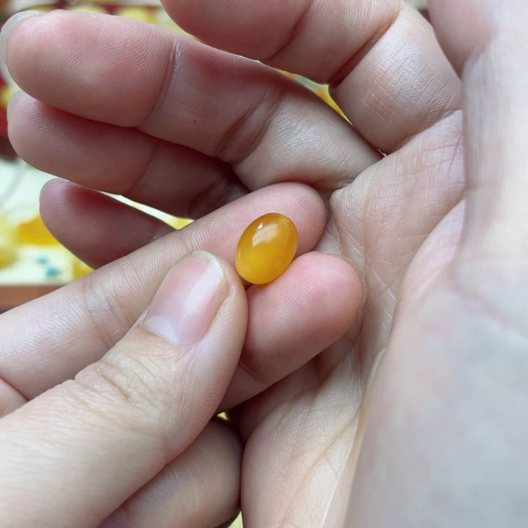 【闪购商品】蜜蜡裸石未镶嵌配饰