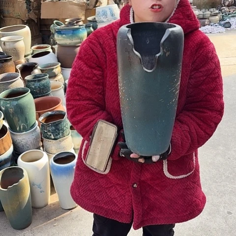 口16高38瑕疵盆子。