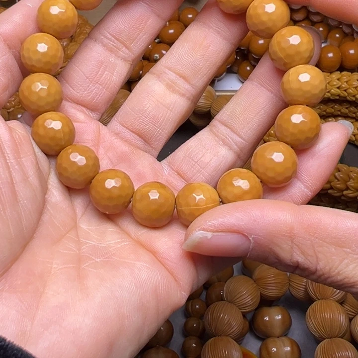 吊坠橄榄核聚宝盆