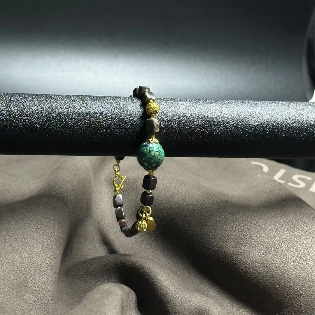 zz033 舒俱莱 单圈手链