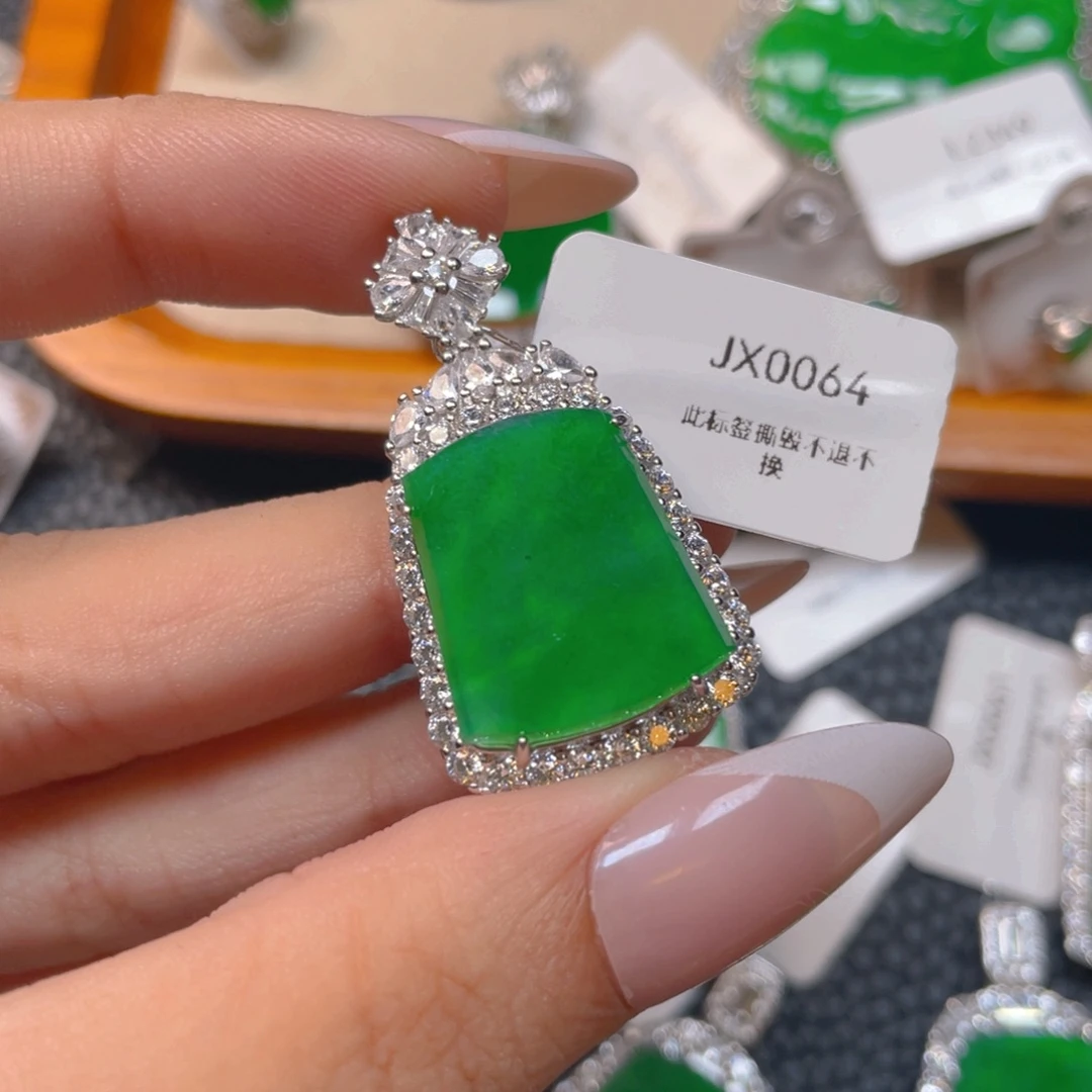 【闪购商品】翡翠银S925镶嵌颈饰心*翡翠