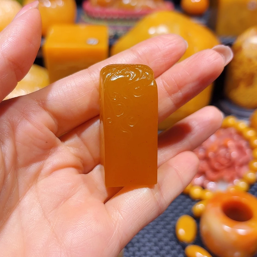 田黄石笑**穹石雕石雕石雕