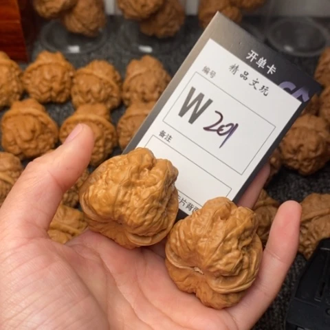 吊坠桃核我是第一百39