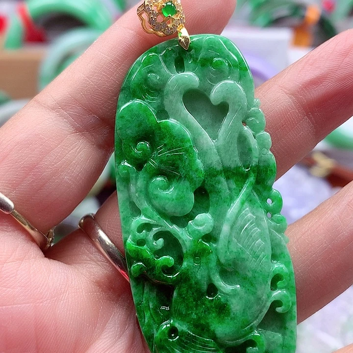 翡翠银S925镶嵌颈饰翡翠
