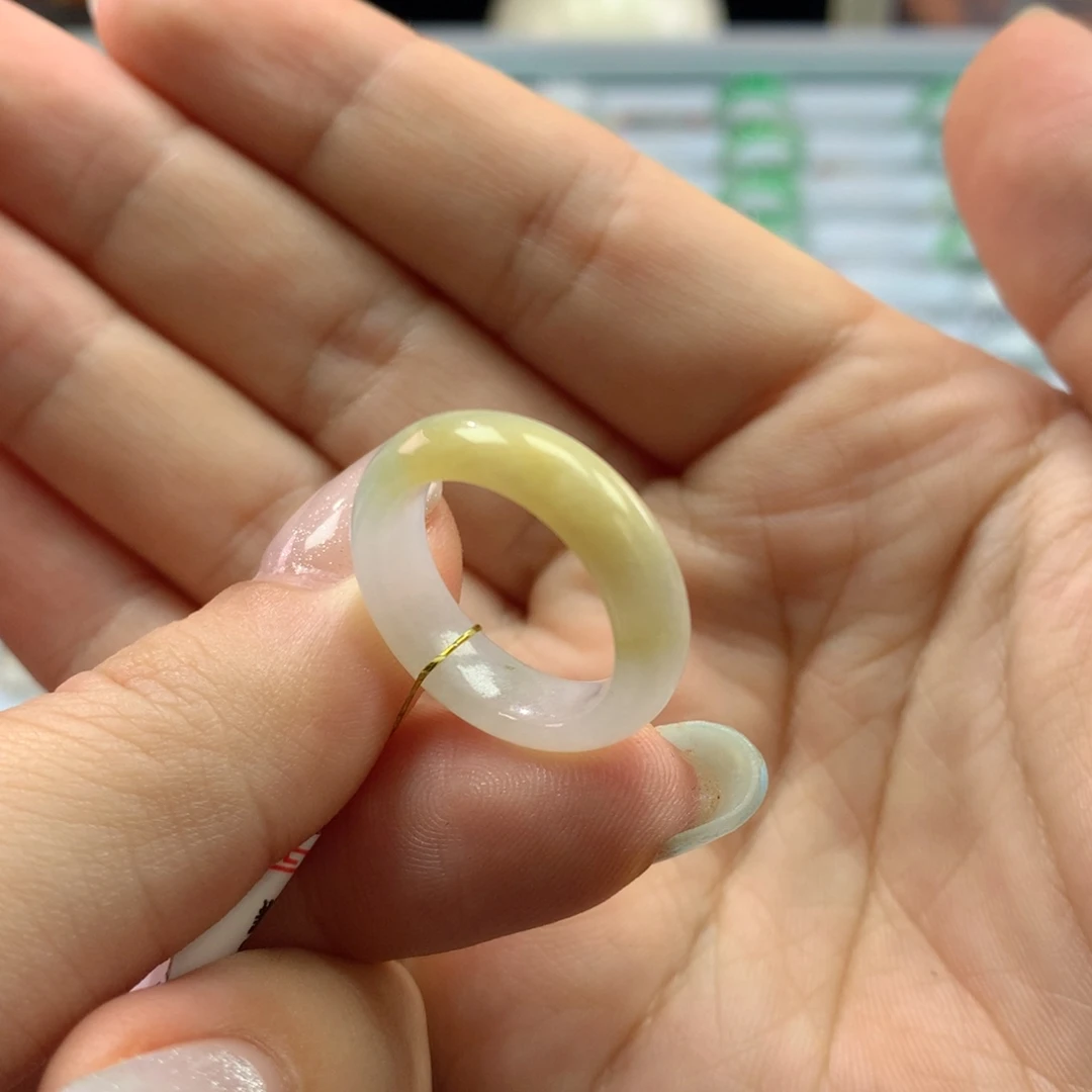 翡翠未镶嵌戒指12号
