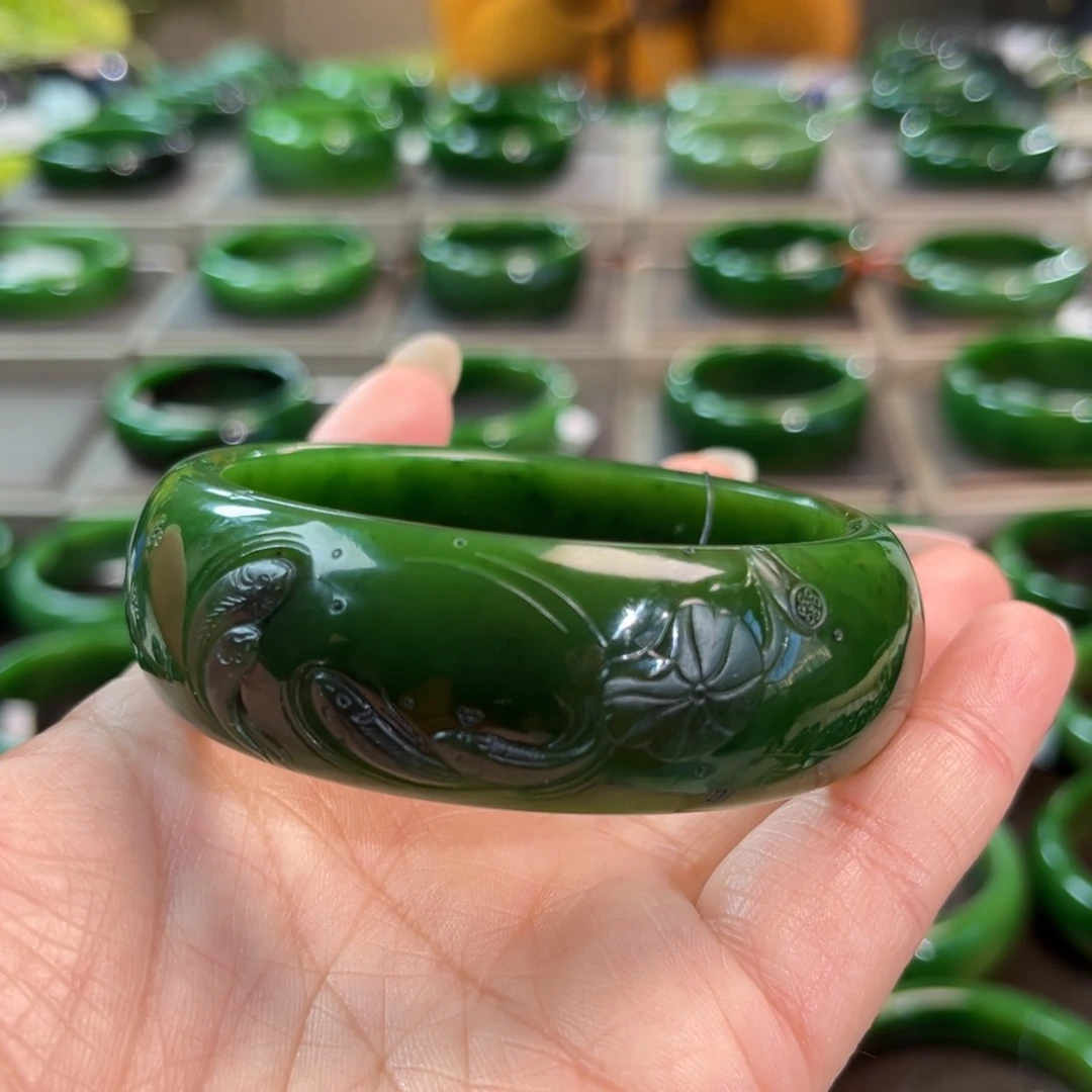 未镶嵌手镯和田玉（碧玉）