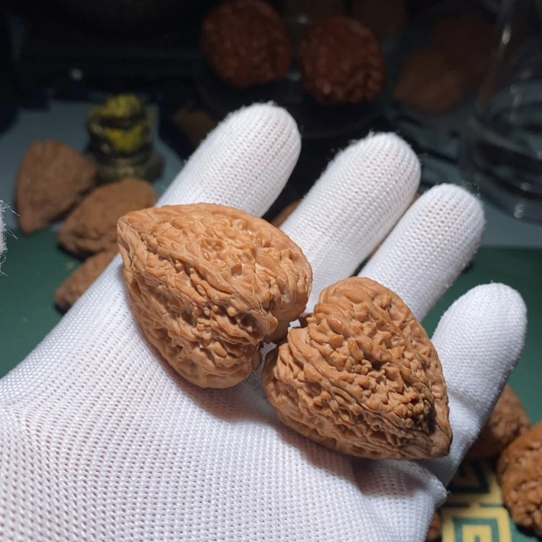 文玩核桃吊坠ʚ****e塔尖