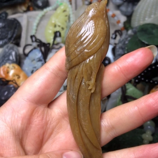 和田玉未镶嵌把件