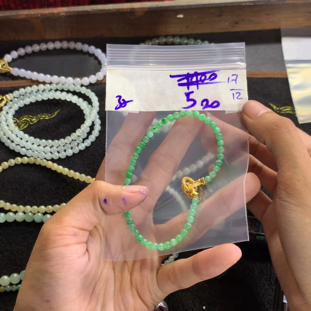 定制翡翠未镶嵌天然缅甸翡翠