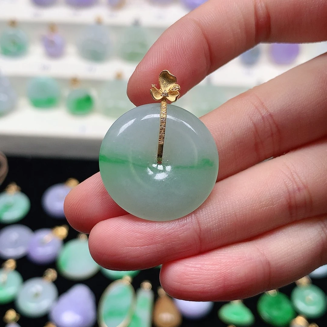 颈饰18K金镶嵌翡翠翡翠吊坠
