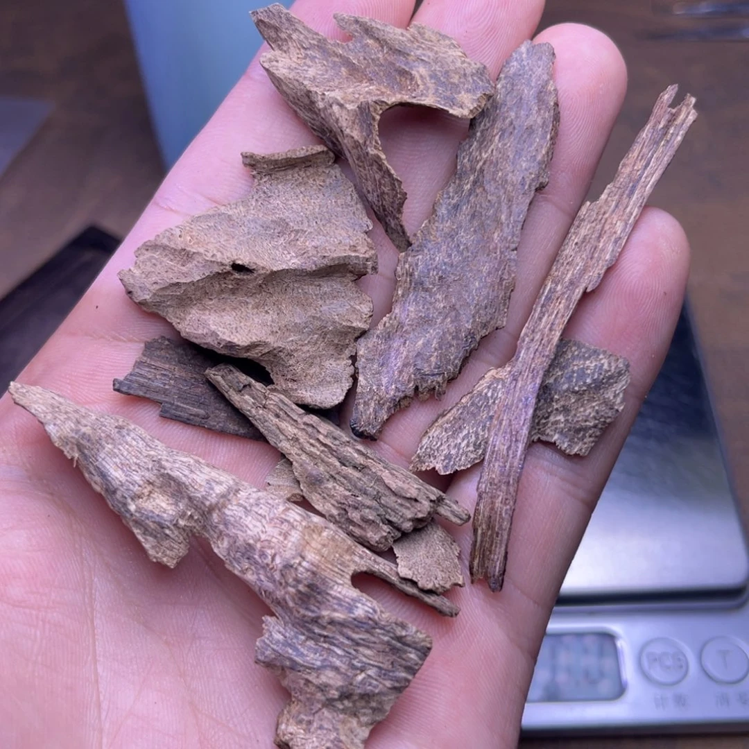 沉香碎屑沉香海南天然老碎料6克