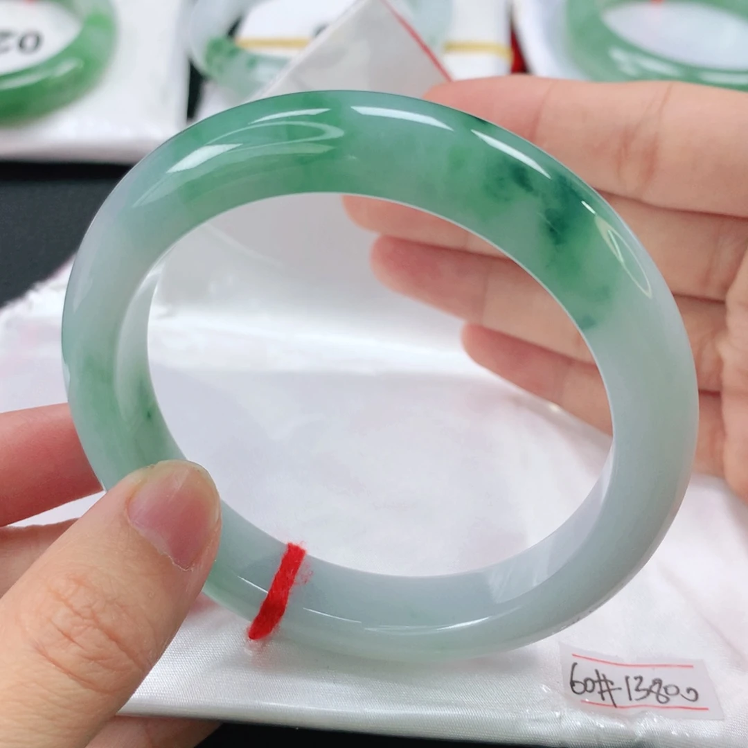 未镶嵌手镯翡翠缅甸60