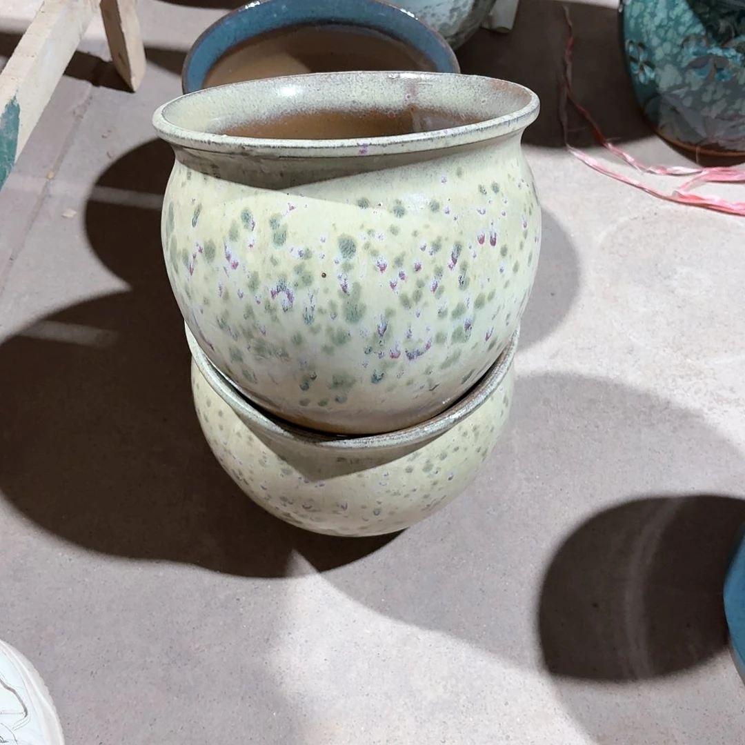 紫砂花盆口20高17两个