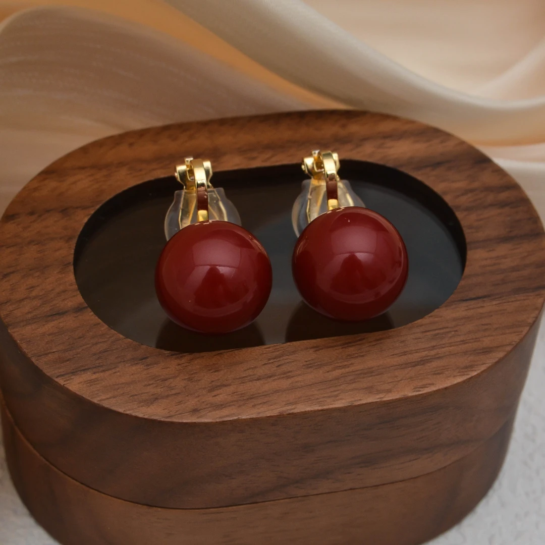 铜合金仿珍珠耳饰 法式复古宫廷高级感轻奢红色圆珍珠无耳洞耳夹