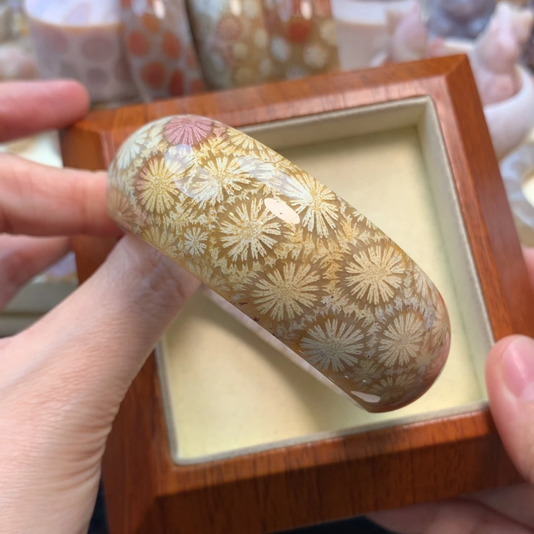 硅化珊瑚（珊瑚玉）手镯未镶嵌59.9口