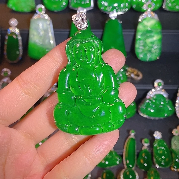 翡翠银S925镶嵌颈饰是