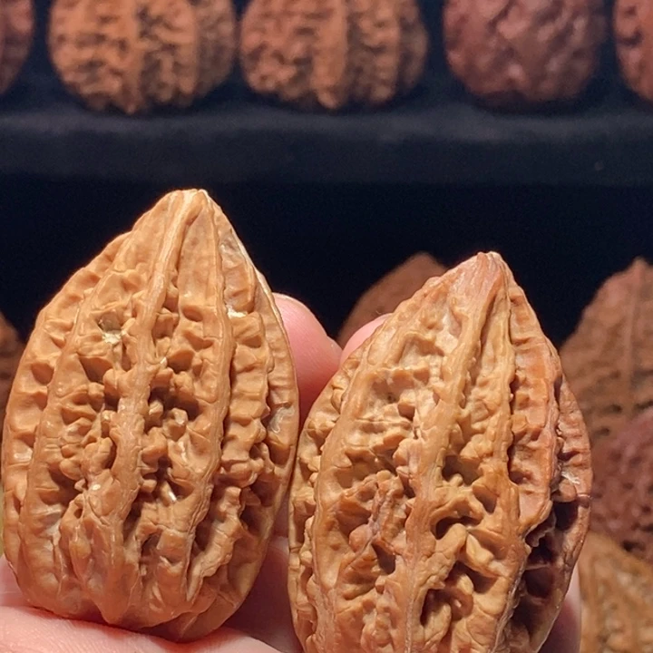 文玩核桃把件14号车