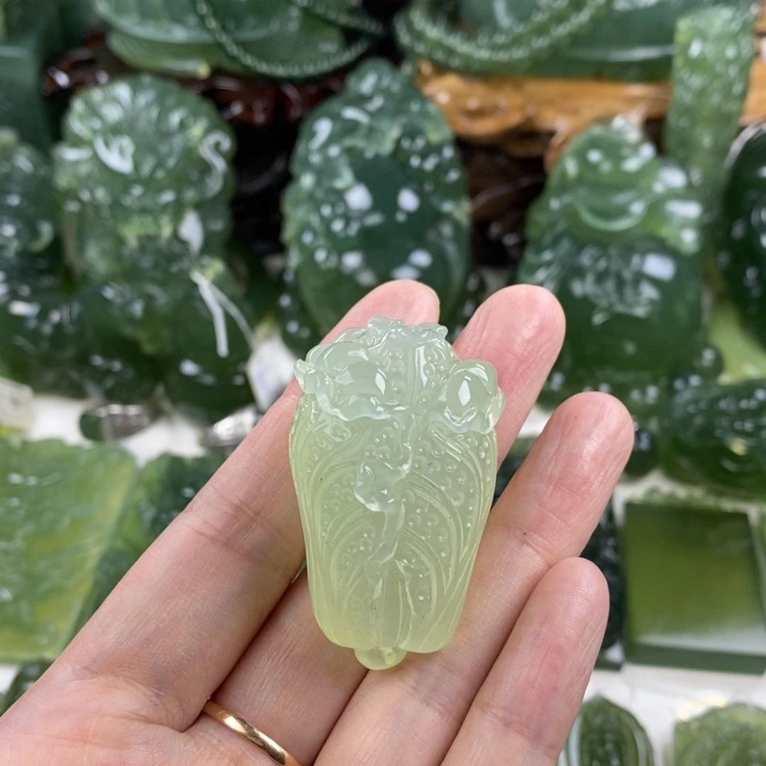 岫玉未镶嵌挂件挂件