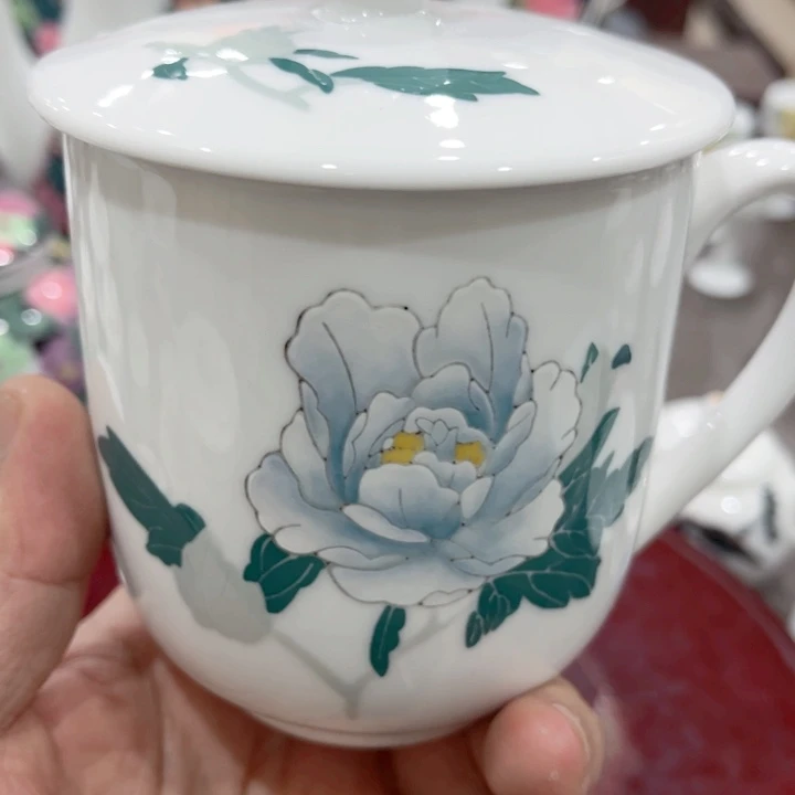 碟天***人釉下五彩的瓷器和瓷器