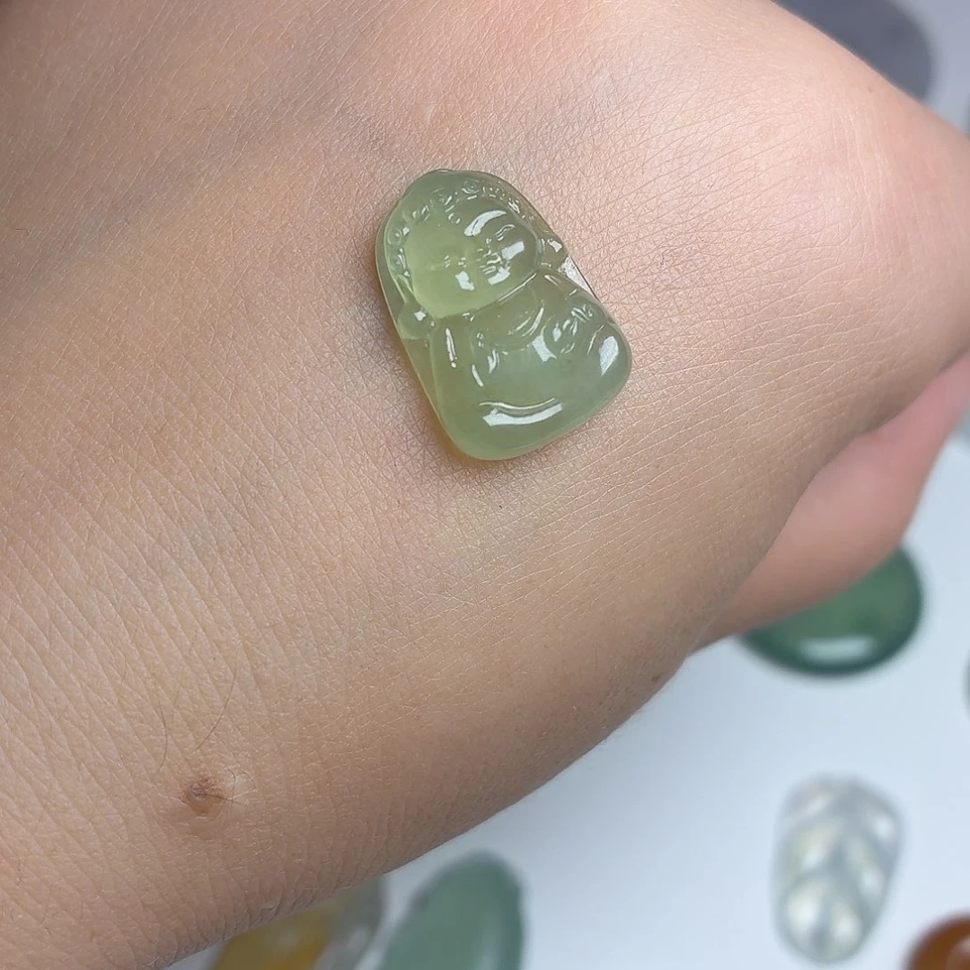 颈饰未镶嵌翡翠冰晴宝宝佛