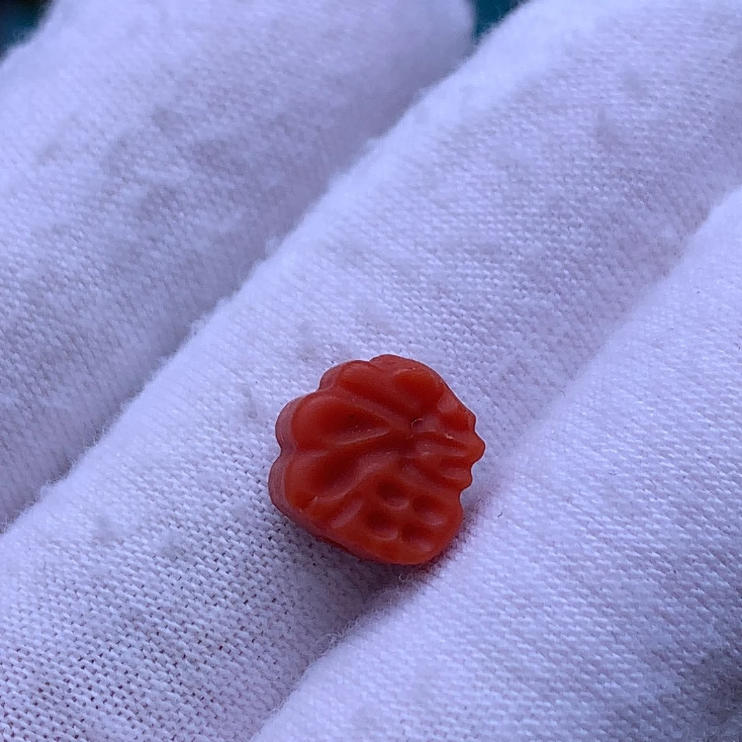 南红玛瑙未镶嵌珠宝奇石